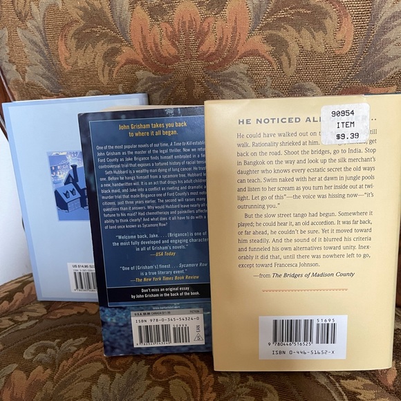 Lot of 3 Novels/2 Hardback NWT & 1 Paperback - Picture 2 of 6